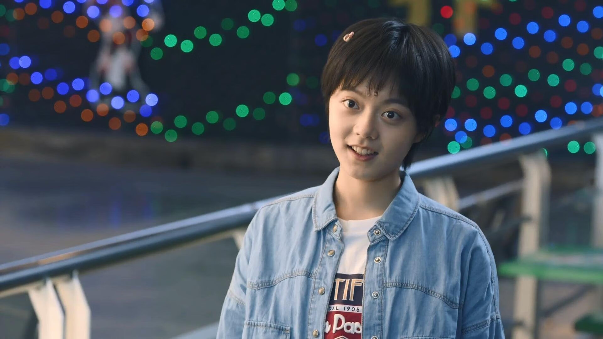 五大联赛是否借助边路深度拉伸创造中路空位,五大联赛中场球员