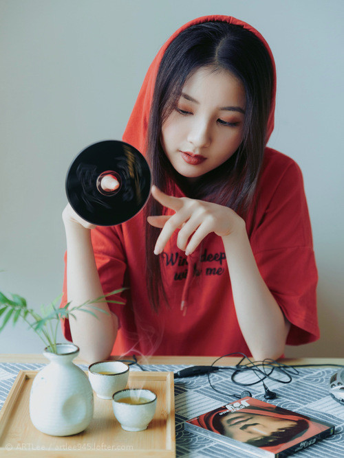 巴塞罗那边路突破成为制胜关键，巴塞罗那站位